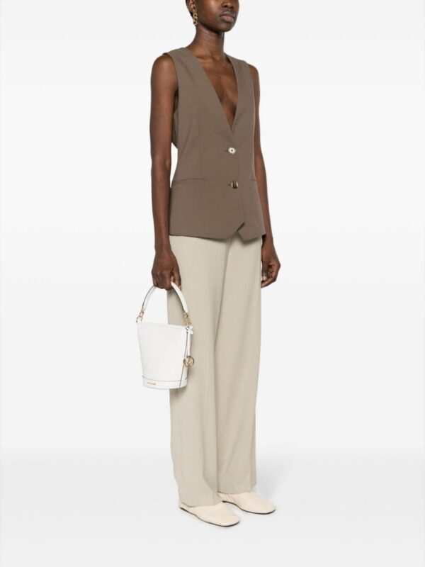 22591606_52602692_1000.jpg Michael Michael Kors Townsend leather bucket bag