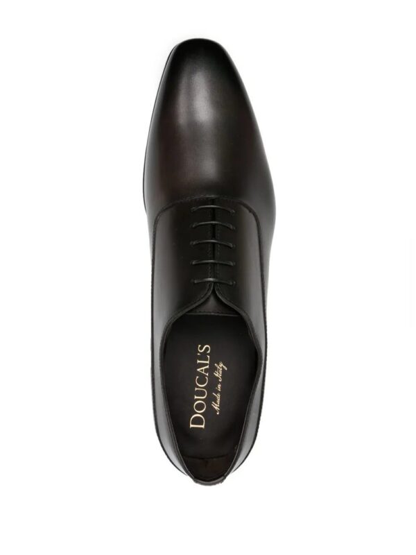 22594700_52682162_1000.jpg Doucal's lace-up leather Oxford shoes