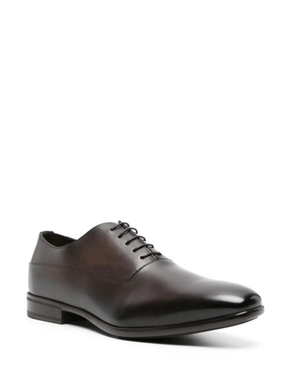 22594700_52682164_1000.jpg Doucal's lace-up leather Oxford shoes