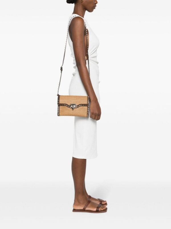 22622314_52694062_1000.jpg Valentino Garavani Rockstud straw shoulder bag