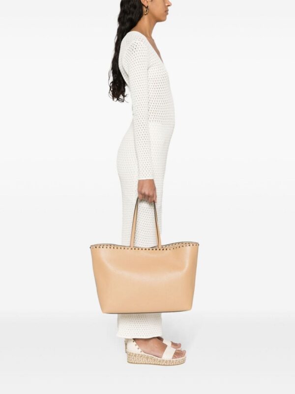 22658780_52773966_1000.jpg Valentino Garavani Rockstud leather tote bag