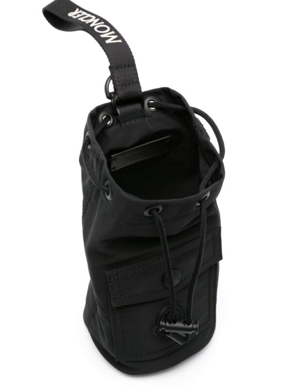22693131_52866777_1000.jpg Moncler mini logo-patch bucket bag