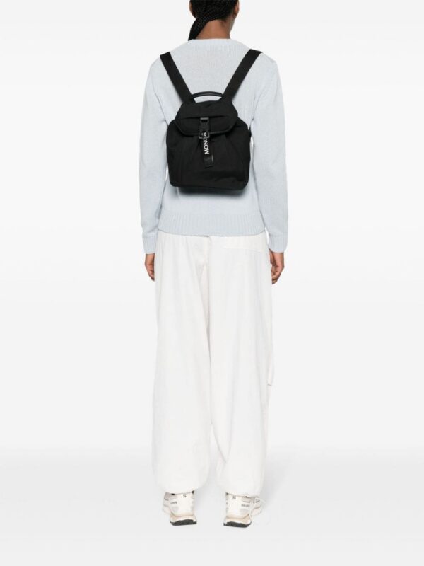 22697301_52696680_1000.jpg Moncler logo-plaque backpack