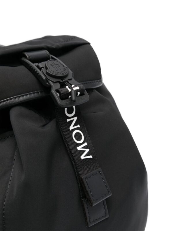22697301_52696685_1000.jpg Moncler logo-plaque backpack