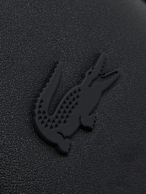 22737132_53296664_1000.jpg Lacoste alligator logo plaque shoulder bag