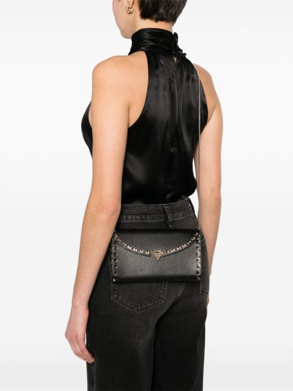 22757263_52813016_1000.jpg Valentino Garavani Rockstud leather crossbody bag