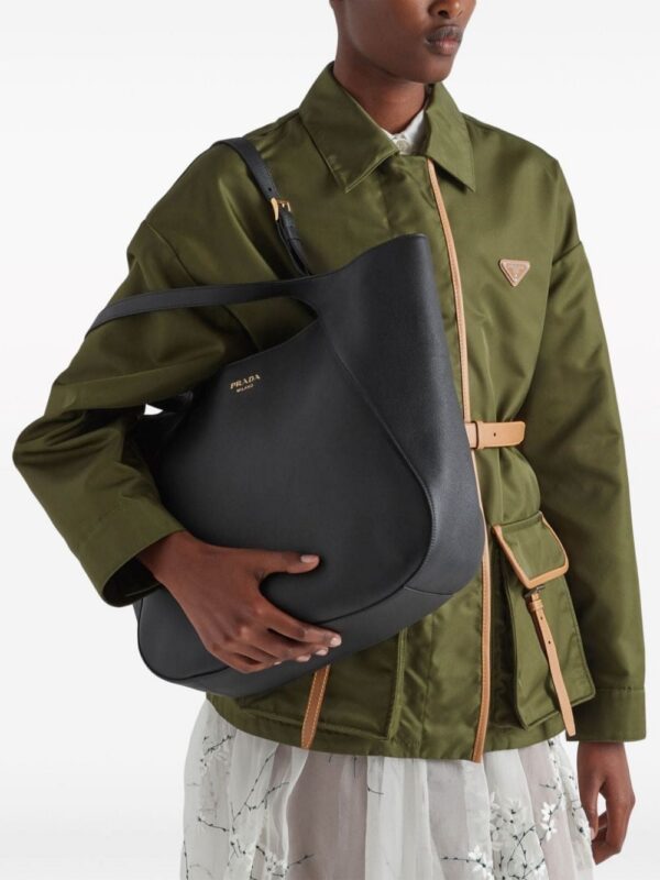 22797702_52777319_1000.jpg Prada large leather tote bag