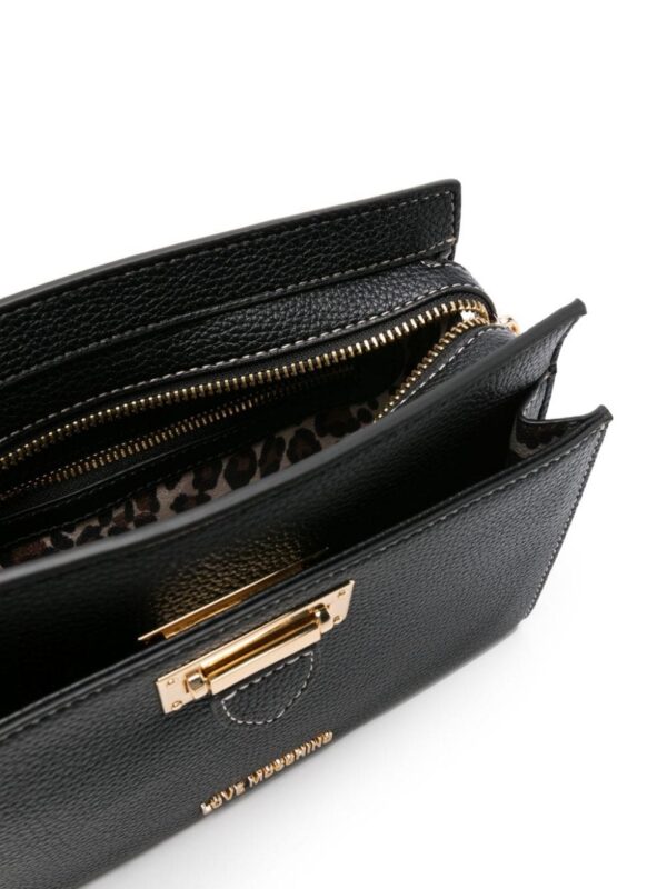22869698_52978473_1000.jpg Love Moschino logo-lettering pebbled shoulder bag