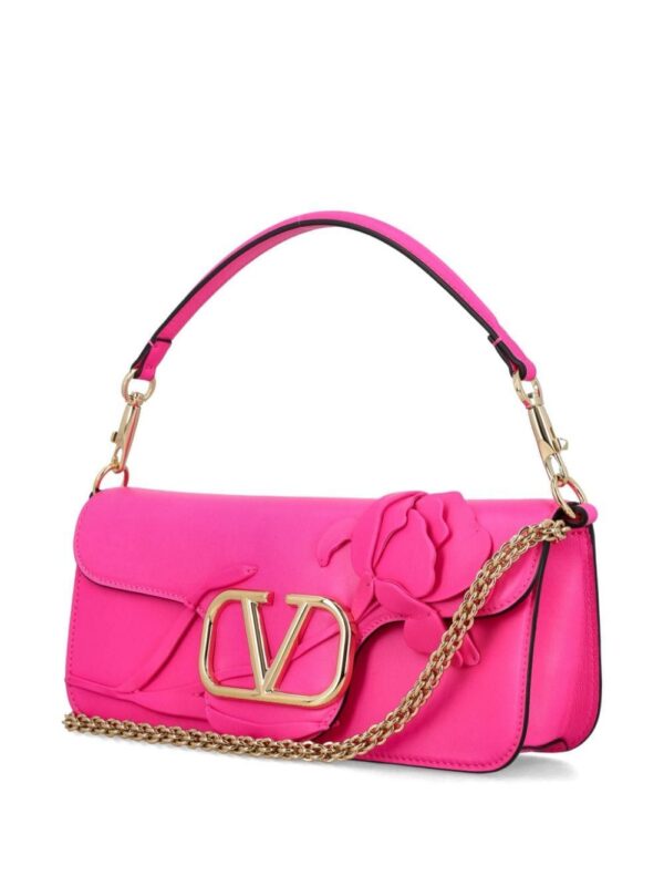 22922330_52961369_1000.jpg Valentino Garavani Locò floral-appliqué shoulder bag