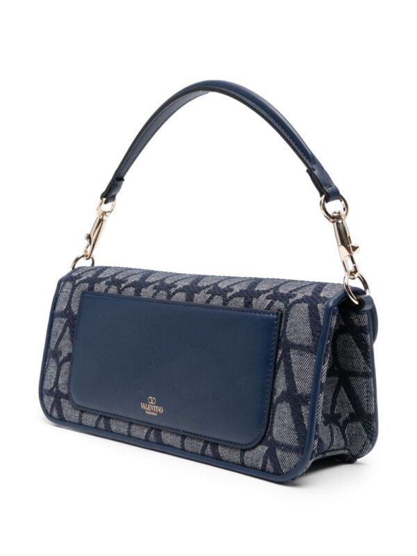 22971095_53244448_1000.jpg Valentino Garavani Locò Toile Iconographe denim shoulder bag