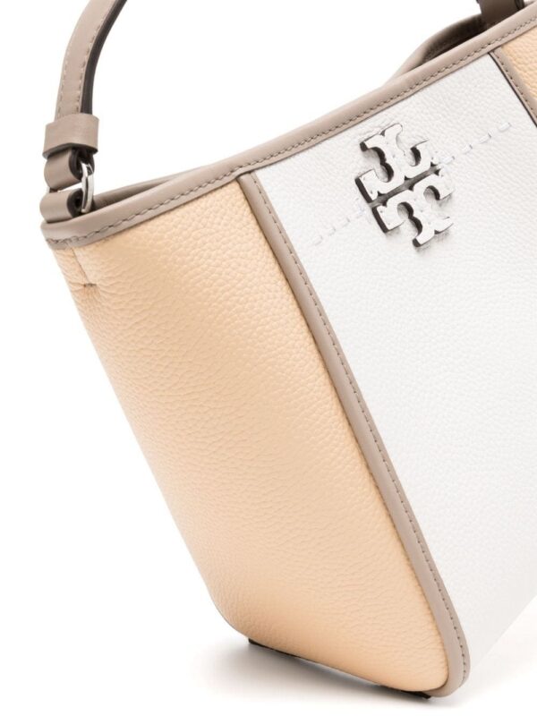 22977567_53342471_1000.jpg Tory Burch McGraw logo-plaque shoulder bag