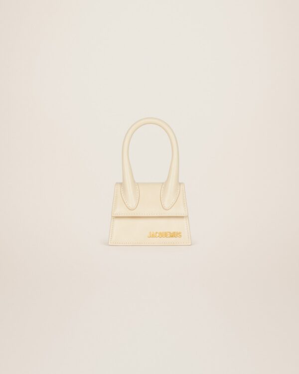 22H213BA001-3065-120_1_main.jpg Jacquemus Le Chiquito Signature mini handbag.