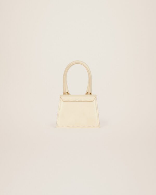 22H213BA001-3065-120_3.jpg Jacquemus Le Chiquito Signature mini handbag.