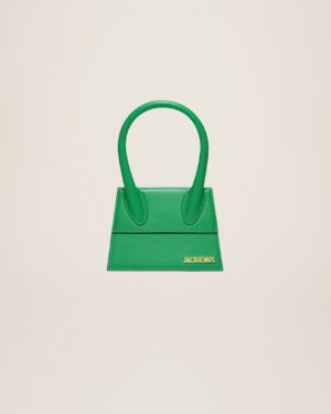 22H213BA002-3037-550_10.jpg Jacquemus Le Chiquito moyen Signature handbag.