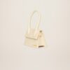 22H213BA002-3065-120_2.jpg Jacquemus Le Chiquito moyen Signature handbag.