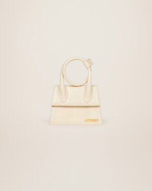 22H213BA005-3065-120_1_main.jpg Jacquemus Le Chiquito Noeud Coiled handbag.