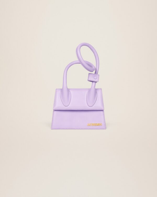 22H213BA005-3065-640_5.jpg Jacquemus Le Chiquito Noeud Coiled handbag.