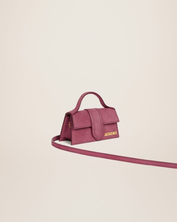 22H213BA006-3066-490_2.jpg Jacquemus Le Bambino Mini flap bag.