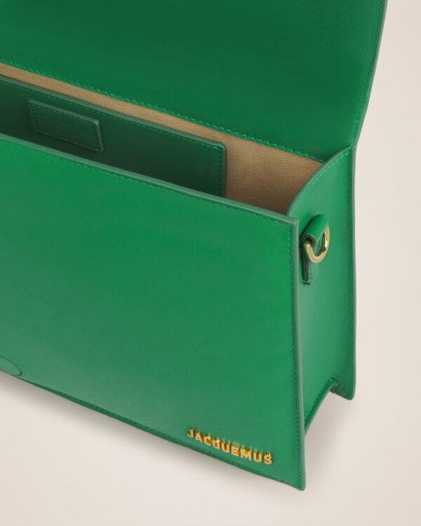Jacquemus Le Bambinou  Envelope handbag.