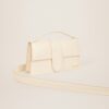 22H221BA014-3060-120_2.jpg Jacquemus Le Bambinou Flap bag.