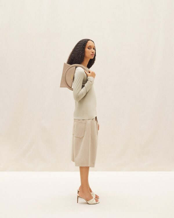 Jacquemus Le sac Rond  Circle purse.