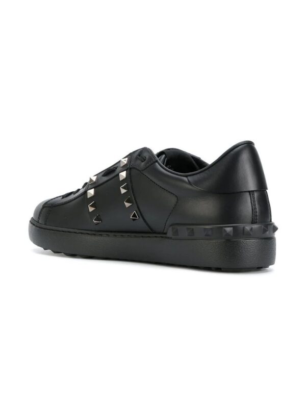 11613218_10895948_1000.jpg Valentino Garavani Rockstud Untitled sneakers