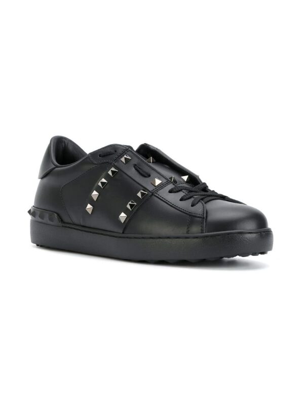 11613218_10895949_1000.jpg Valentino Garavani Rockstud Untitled sneakers