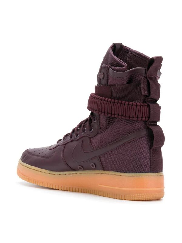 12607396_12067367_1000-1.jpg Nike SF AF1 sneakers