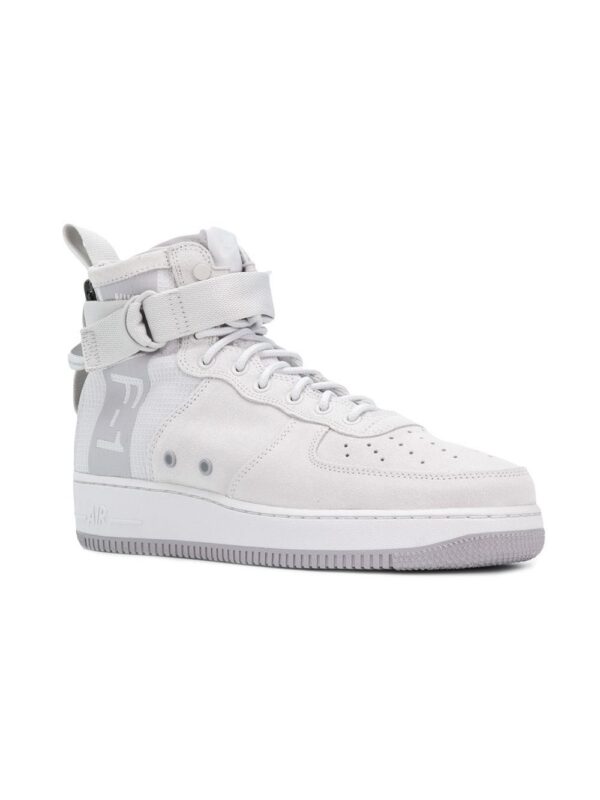 12883111_13209579_1000.jpg Nike SF Air Force 1 Mid sneakers