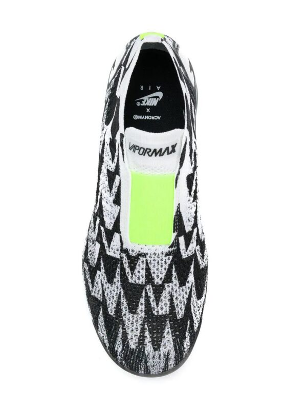 12902476_13289549_1000.jpg Nike Vapormax slip-on sneakers