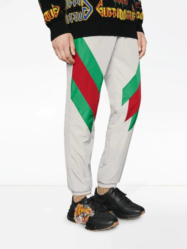 13713067_21617436_1000.jpg Gucci Rhyton leather sneaker with tiger