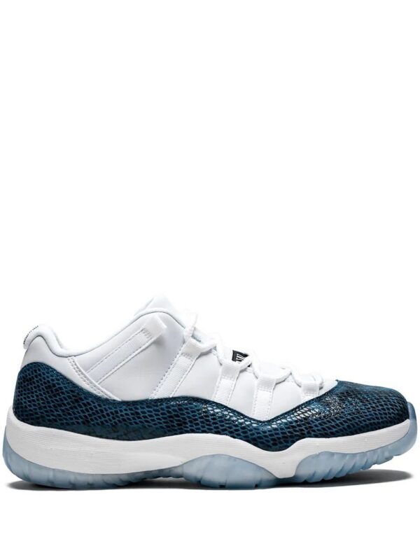 14077281_18662976_1000-1.jpg Jordan Air Jordan 11 Retro Low LE snakeskin