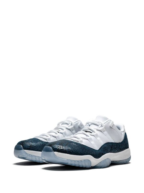 14077281_18662978_1000-1.jpg Jordan Air Jordan 11 Retro Low LE snakeskin