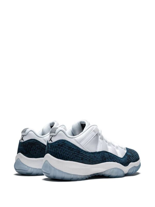 14077281_18662979_1000-1.jpg Jordan Air Jordan 11 Retro Low LE snakeskin