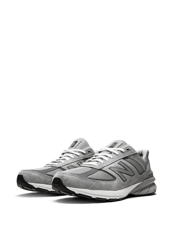 14105633_33201805_1000-1.jpg New Balance M990 low-top sneakers