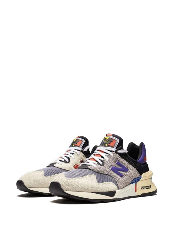 14106598_18626653_1000-1.jpg New Balance Bodega sneakers