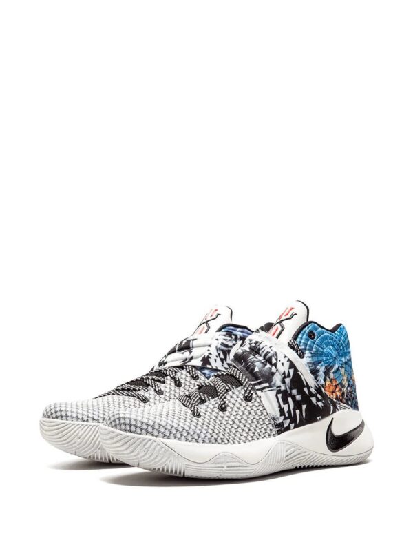 14110348_18615820_1000-1.jpg Nike Kyrie 2 sneakers