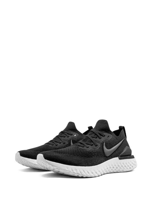 14136980_18967606_1000-1.jpg Nike Epic React Flyknit 2 sneakers