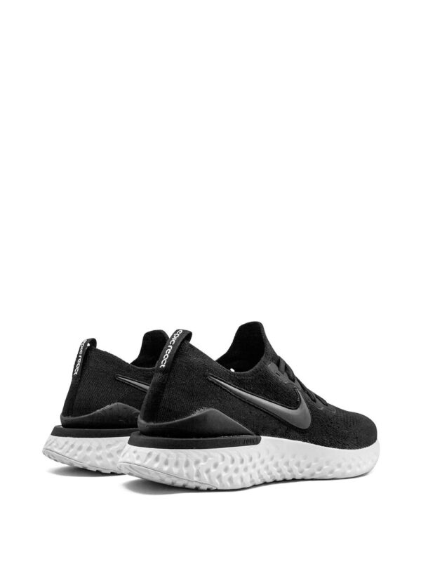 14136980_18967607_1000-1.jpg Nike Epic React Flyknit 2 sneakers
