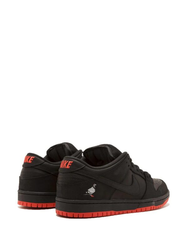 Nike  Dunk Low SB TRD QS sneakers