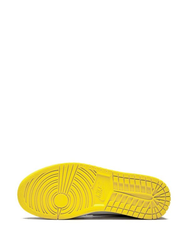 14238129_20215433_1000-1.jpg Jordan Air Jordan 1 Mid SE yellow toe