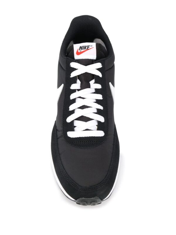 14574327_22451209_1000-1.jpg Nike Internationalist sneakers