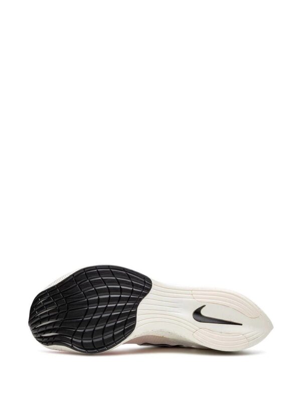 14634326_22597209_1000-1.jpg Nike ZoomX Vaporfly Next sneakers
