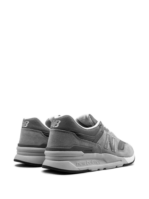 14662169_22899170_1000-1.jpg New Balance 997H low-top sneakers