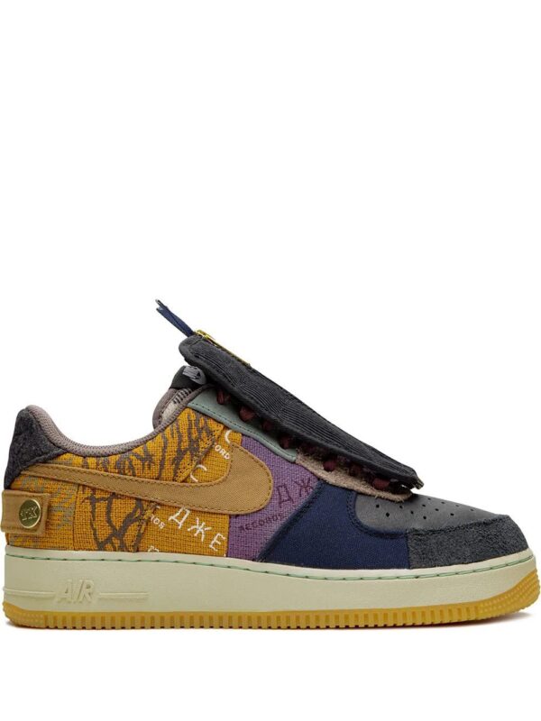 14700437_23336676_1000-1.jpg Nike x Travis Scott Air Force 1 Low 'Cactus Jack' sneakers