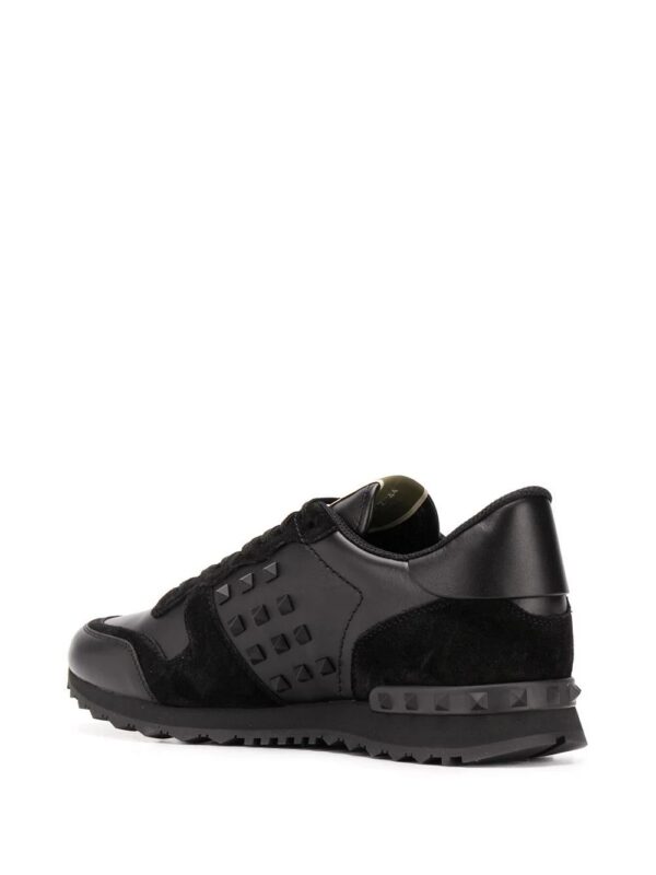 14798658_23998000_1000.jpg Valentino Garavani Rockstud low-top sneakers