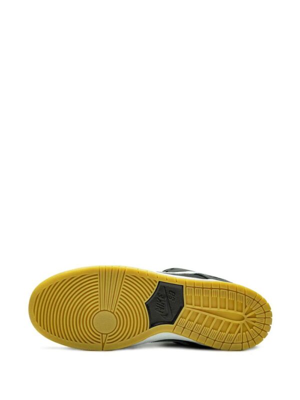 Nike  SB Dunk Low Pro ISO sneakers