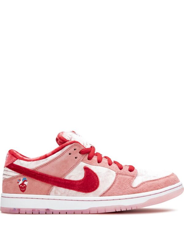 15011737_25265236_1000.jpg Nike Dunk Low Pro sneakers
