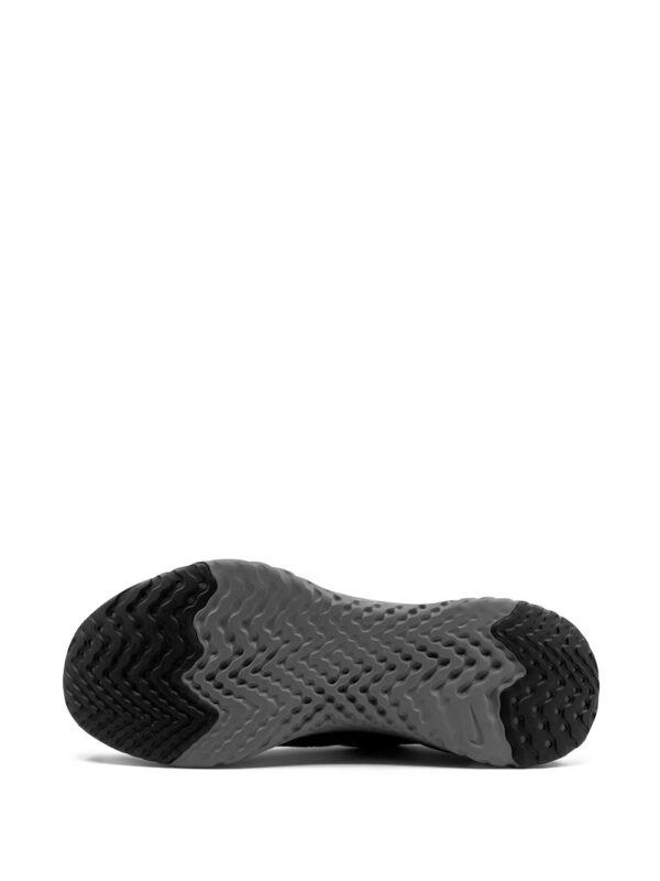 15121660_25687229_1000-1.jpg Nike Epic React Flyknit 2 sneakers