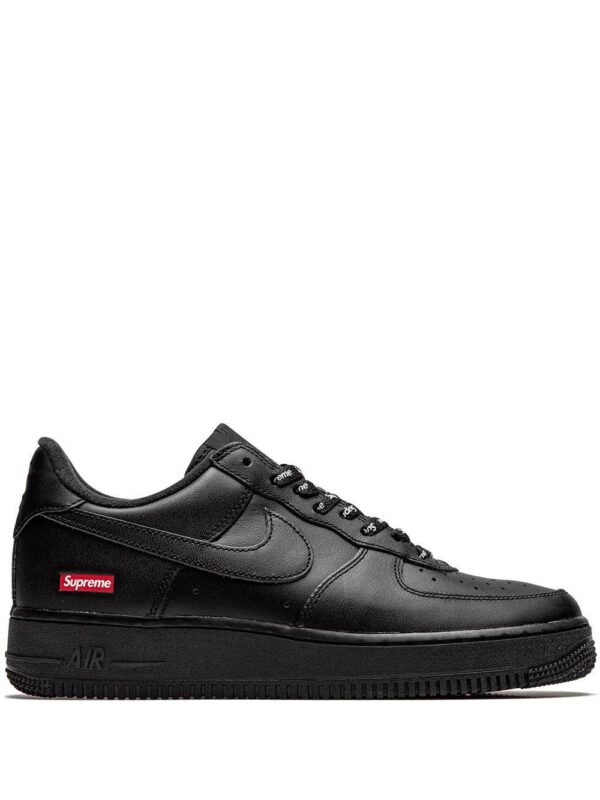 15252506_26432836_1000_58897e1a-17cd-4d9a-8871-2112bbf38845-1.jpg Nike x Supreme Air Force 1 Low "Mini Box Logo Black" sneakers